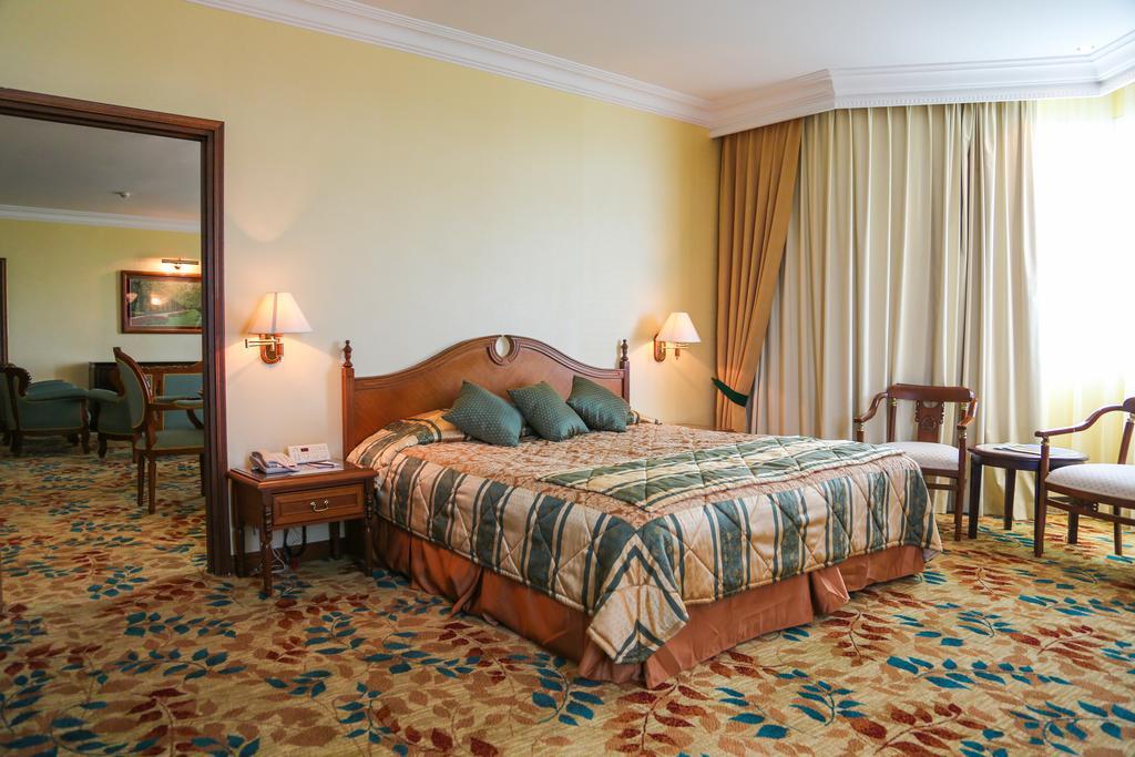 Mulia Hotel Бандар-Сері-Бегаван Екстер'єр фото